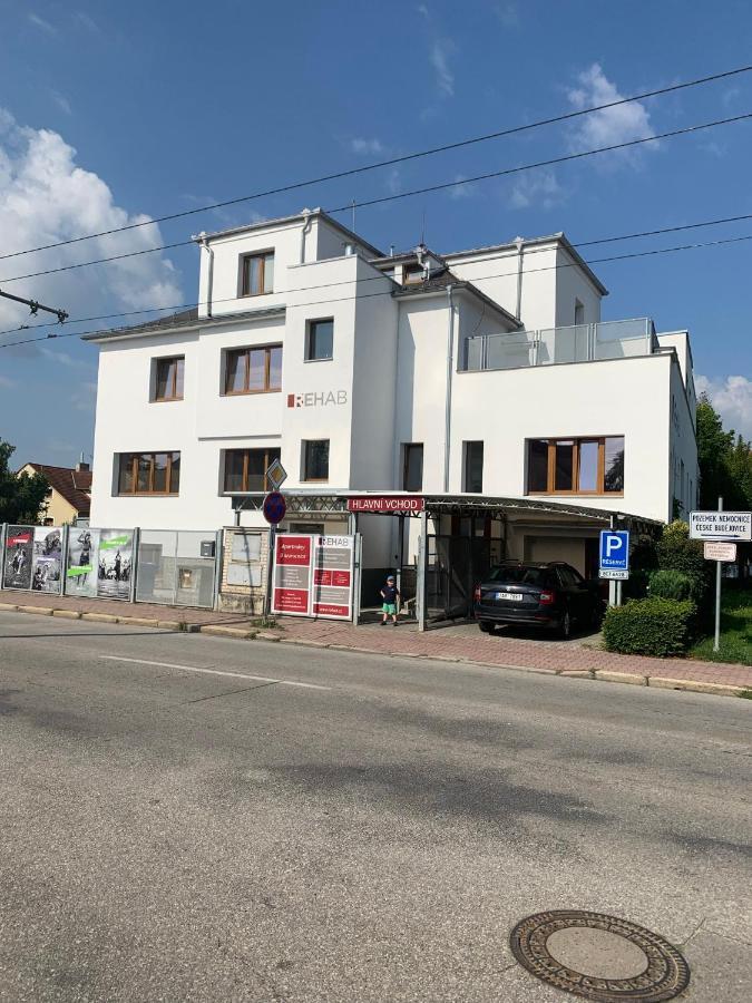 Apartmany U Nemocnice Ceske Budejovice Exterior foto